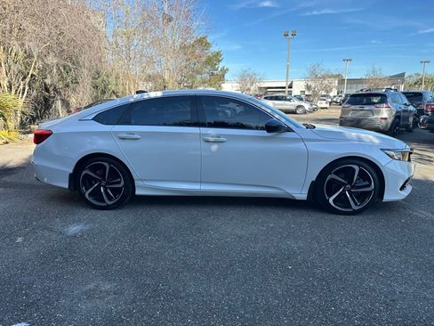 Used 2022 Honda Accord Sport Special Edition image 11