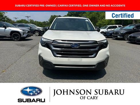Certified 2025 Subaru Forester Premium w/ Convenience Package #1 AWD/4WD image 2