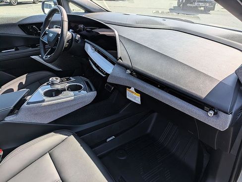 New 2026 Cadillac Optiq Sport 1 image 36