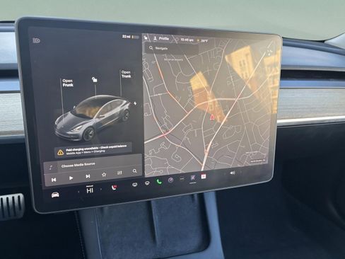 Used 2021 Tesla Model 3 Standard Range Plus image 13