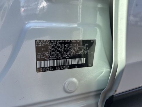 Used 2014 Toyota RAV4 Limited w/ Technology Package image 26