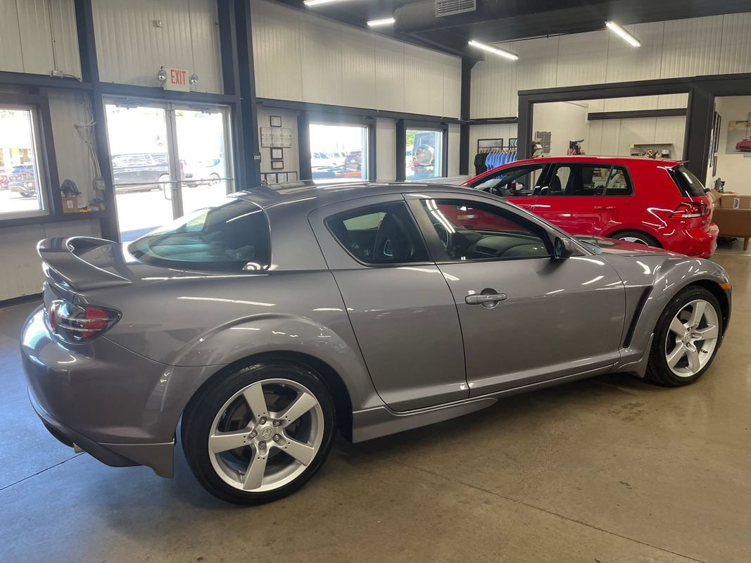Used 2004 MAZDA RX-8 w/ MT Sport Pkg RWD image 17