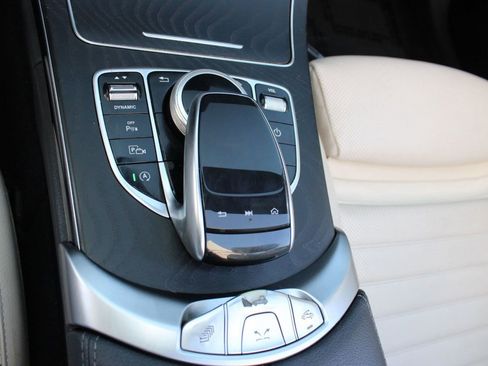 Used 2020 Mercedes-Benz C 300 Cabriolet image 27