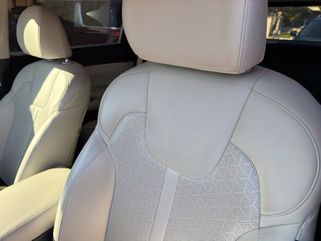 Certified 2022 Kia Sorento S FWD image 9