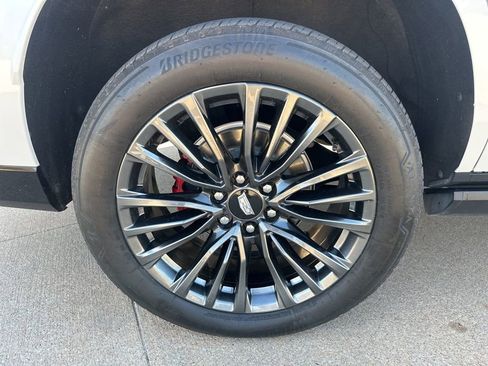 Certified 2024 Cadillac Escalade V w/ LPO, Floor Liner Package image 11