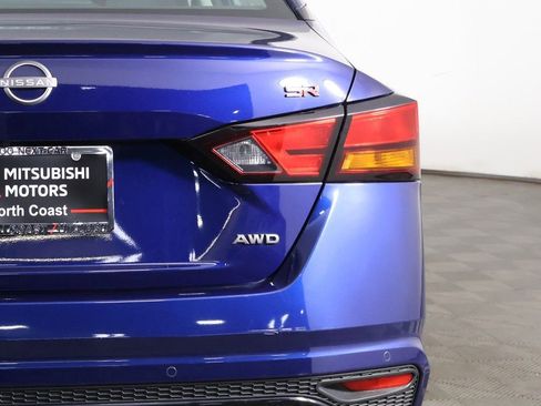 Used 2024 Nissan Altima 2.5 SR w/ SR Premium Package AWD/4WD image 16