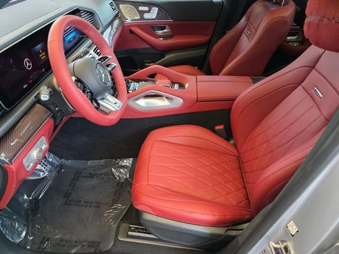 New 2026 Mercedes-Benz GLS 63 AMG 4MATIC image 5