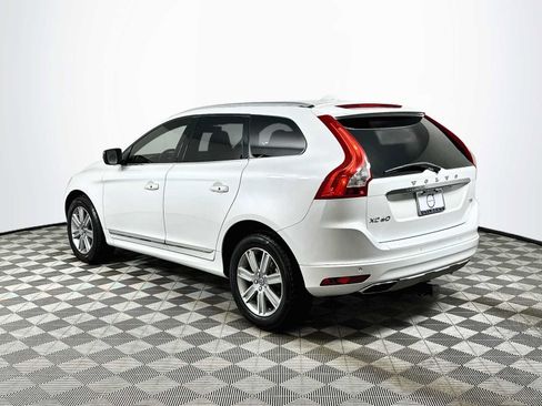 Used 2017 Volvo XC60 T5 Inscription w/ Preferred Option Package FWD image 5