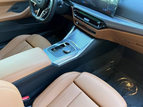 Used 2026 BMW M440i Coupe w/ Premium Package RWD image 18