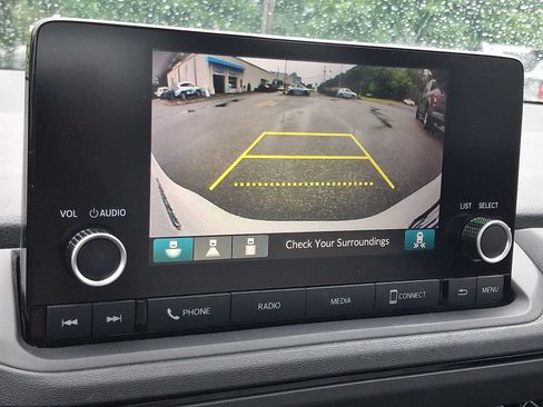 Certified 2023 Honda Accord EX image 18