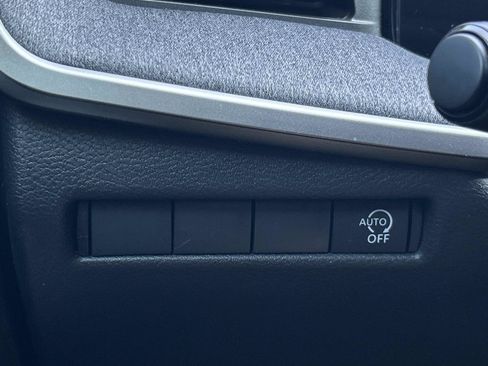 Used 2026 Nissan Kicks SV FWD image 19