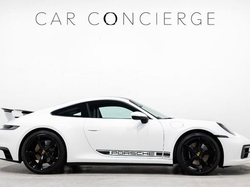 Used 2024 Porsche 911 Carrera S image 4
