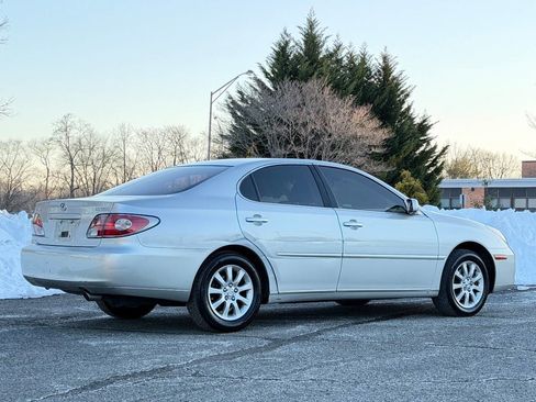 Used 2004 Lexus ES 330 image 4