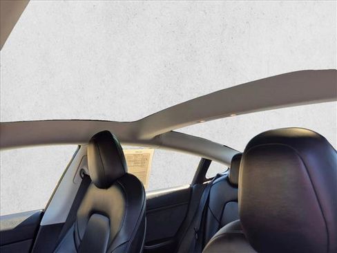 Used 2022 Tesla Model 3 RWD image 16