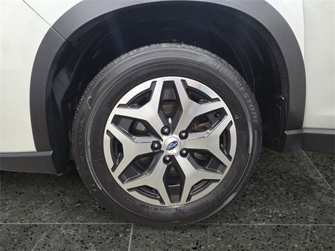 Certified 2023 Subaru Forester Premium image 18