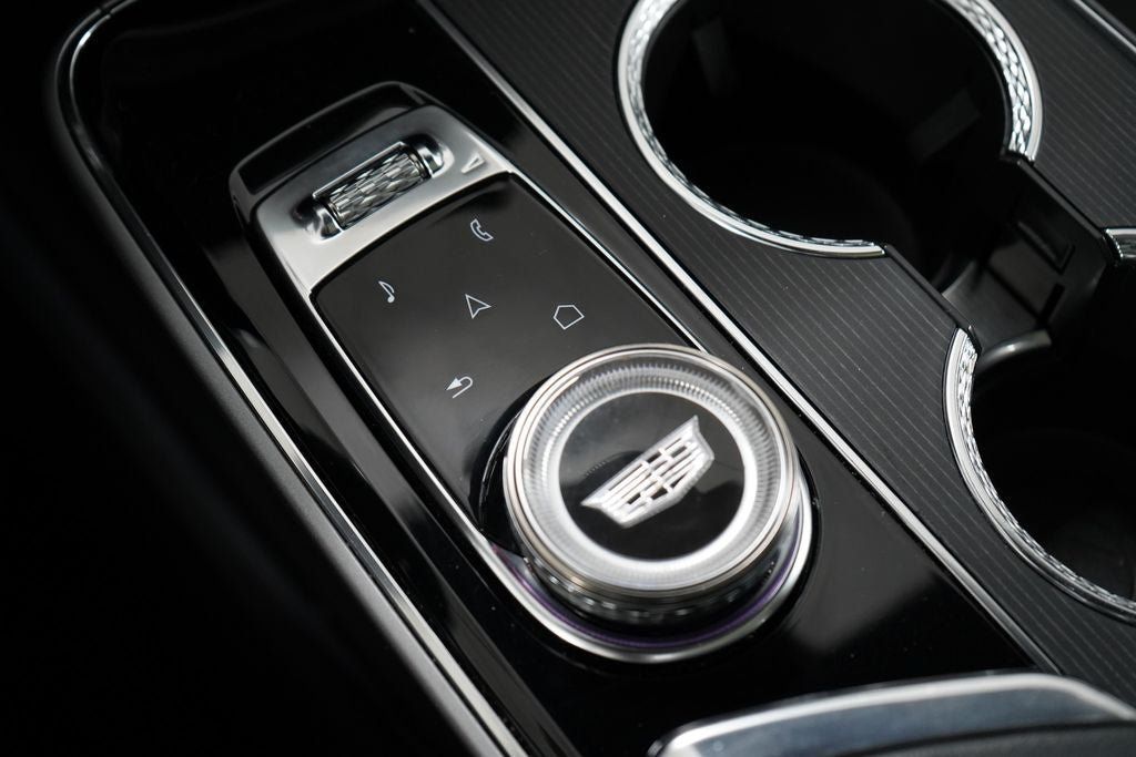 Used 2024 Cadillac Lyriq Luxury AWD/4WD image 20