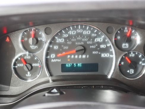 Used 2022 Chevrolet Express 3500 w/ Driver Convenience Package image 48