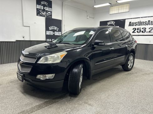 Used 2011 Chevrolet Traverse LTZ AWD/4WD image 3