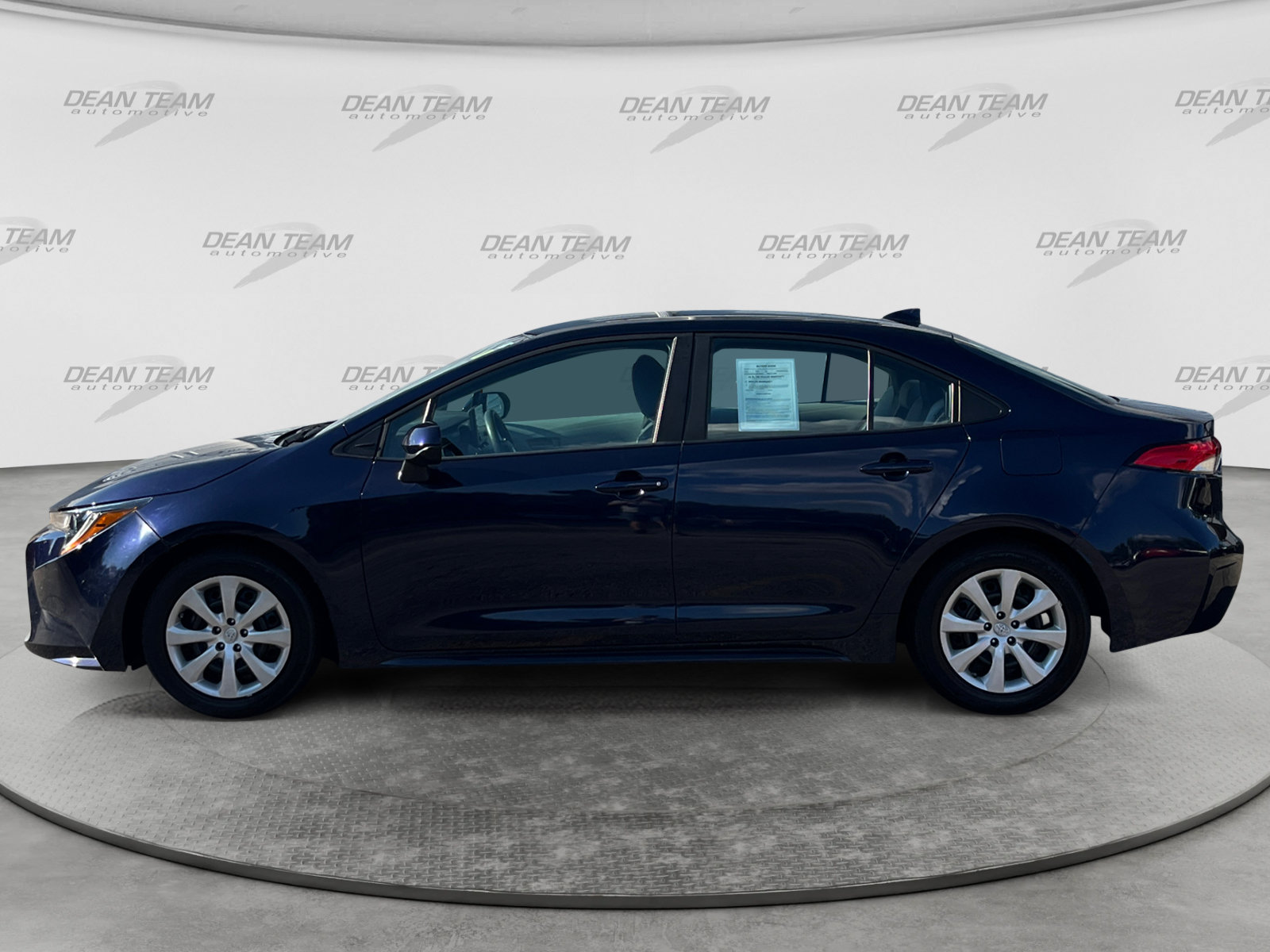 Used 2022 Toyota Corolla LE FWD image 4