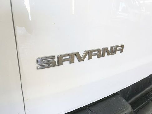 Used 2024 GMC Savana 2500 w/ Driver Convenience Package image 9