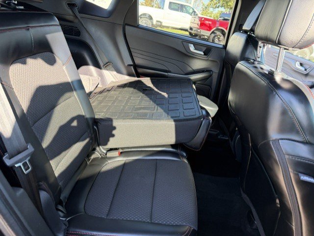Certified 2024 Ford Escape ST-Line w/ Tech Pack #1 AWD/4WD image 31