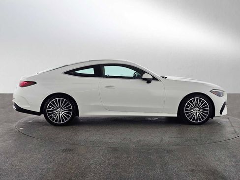 Used 2024 Mercedes-Benz CLE 300 4MATIC Coupe image 2