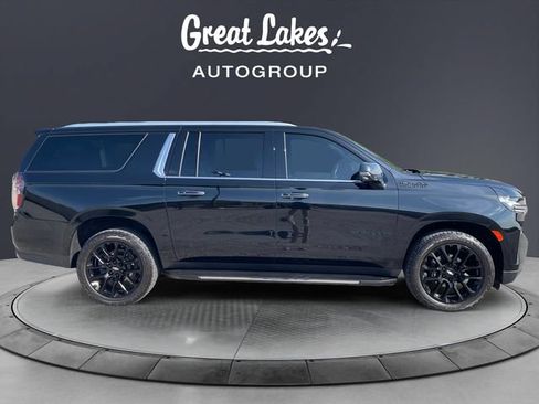 Used 2023 Chevrolet Suburban High Country w/ Max Trailering Package AWD/4WD image 6
