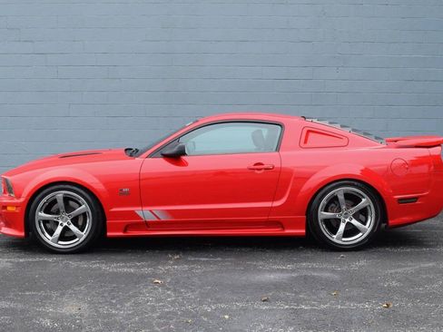 Used 2007 Ford Mustang GT Premium RWD image 6