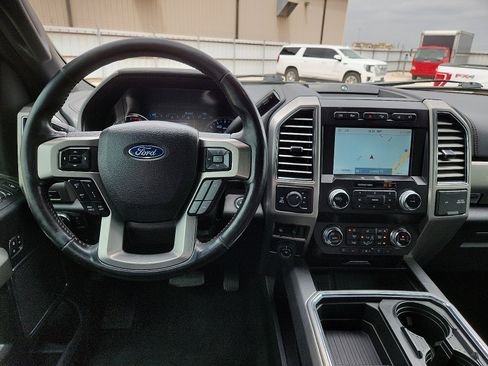 Used 2021 Ford F250 Platinum w/ FX4 Off-Road Package AWD/4WD image 11