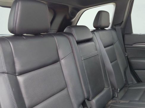 Used 2018 Jeep Grand Cherokee High Altitude AWD/4WD image 15