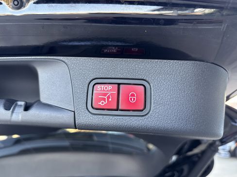 New 2026 Mercedes-Benz GLB 250 GLB 250 image 17