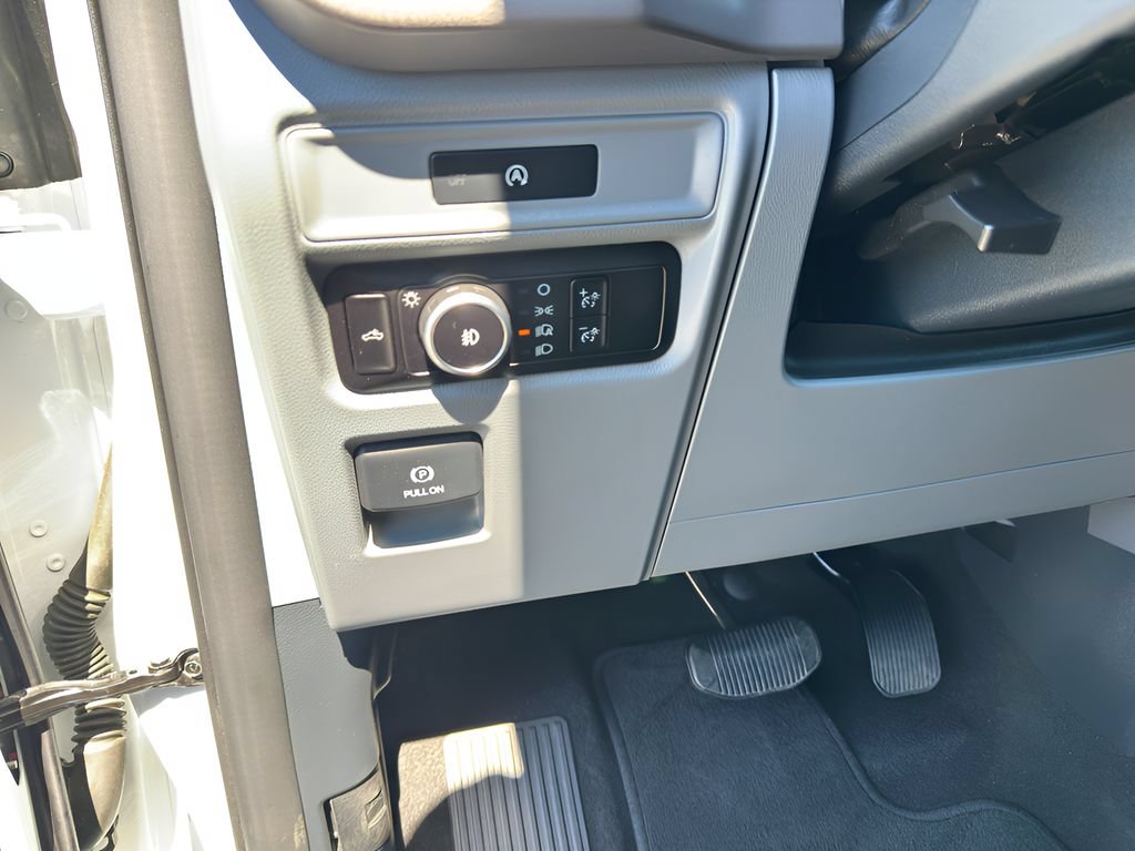 Used 2025 Ford F150 XLT w/ Equipment Group 301A Standard AWD/4WD image 19