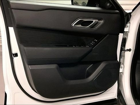 Certified 2026 Land Rover Range Rover Velar Dynamic SE AWD/4WD image 26