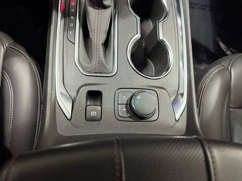 Certified 2022 Chevrolet Traverse RS image 21