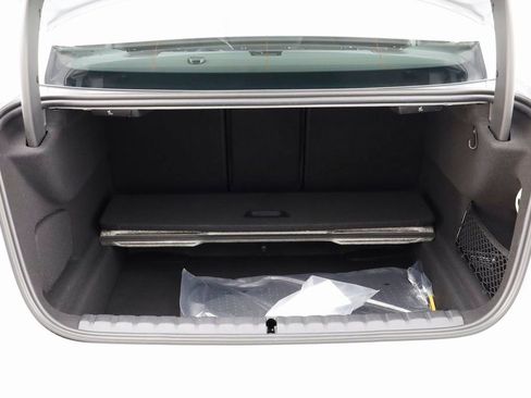 Used 2025 BMW M235i xDrive w/ M Performance Package image 18