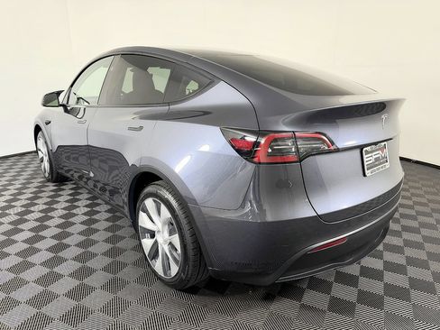 Used 2023 Tesla Model Y Long Range AWD/4WD image 16