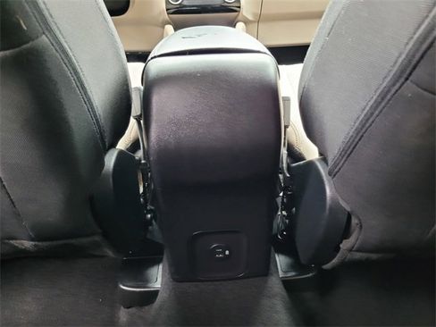 Certified 2021 Ford Escape SE image 17