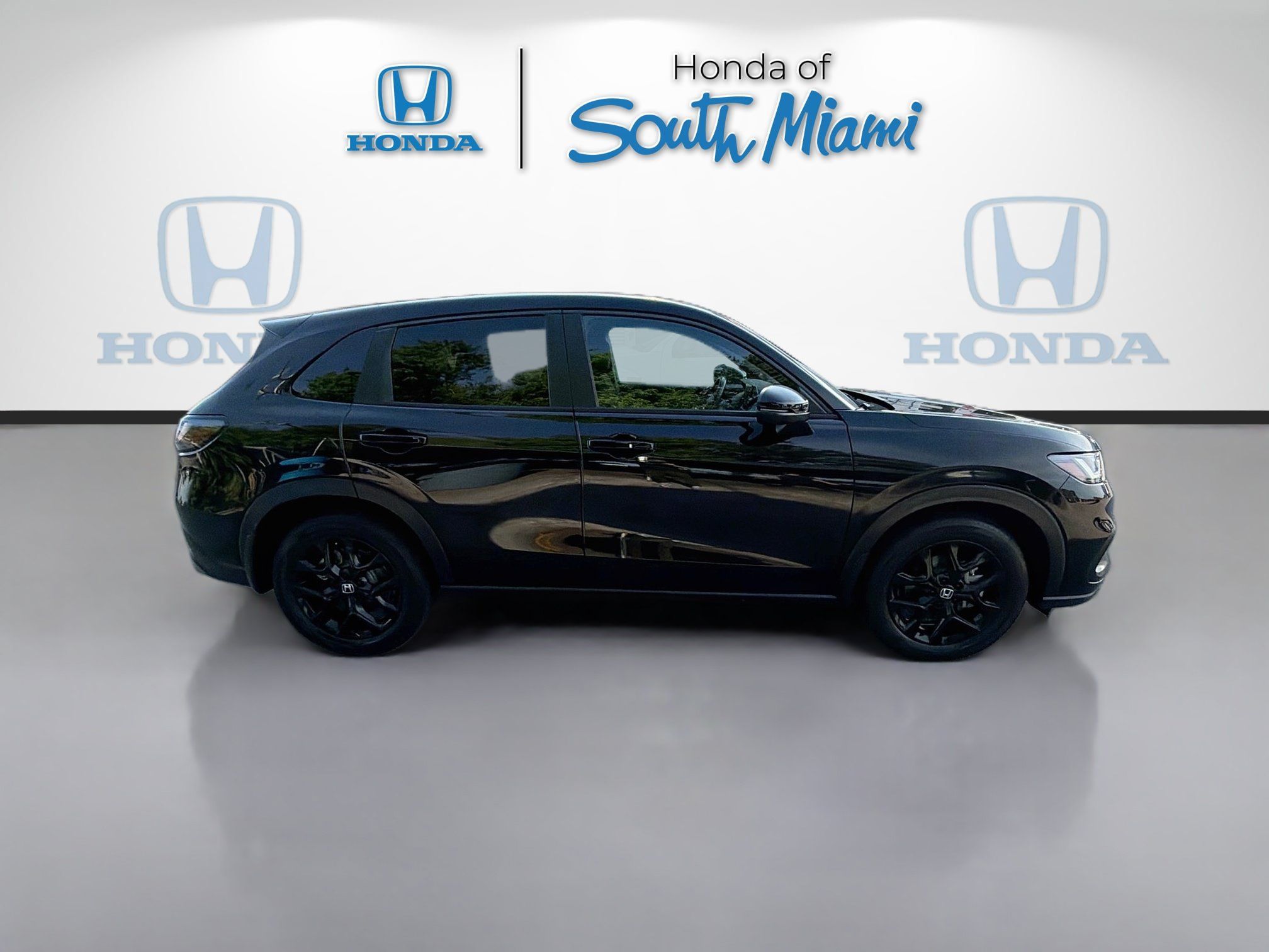 Used 2024 Honda HR-V Sport image 8