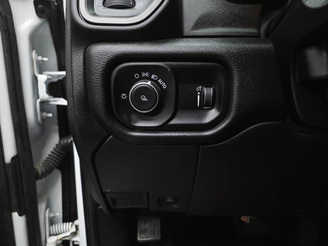 Used 2022 RAM 2500 Tradesman AWD/4WD image 29