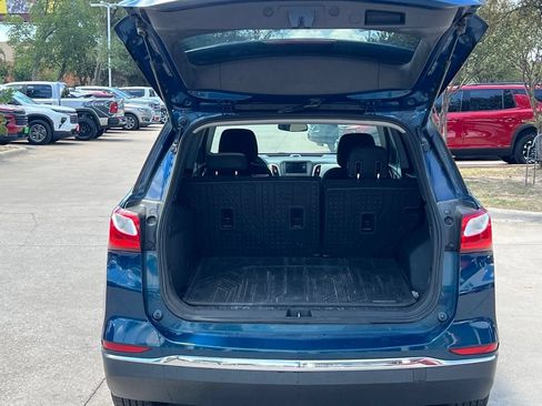 Used 2020 Chevrolet Equinox LT w/ LPO, Floor Liner Package FWD image 24