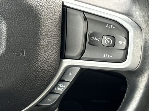 Used 2023 RAM 1500 Big Horn AWD/4WD image 19