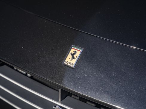 Used 2017 Ferrari California T image 23