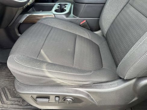 Used 2021 Chevrolet Silverado 1500 LT Trail Boss image 19