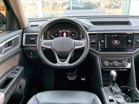 Used 2022 Volkswagen Atlas SEL Premium image 7