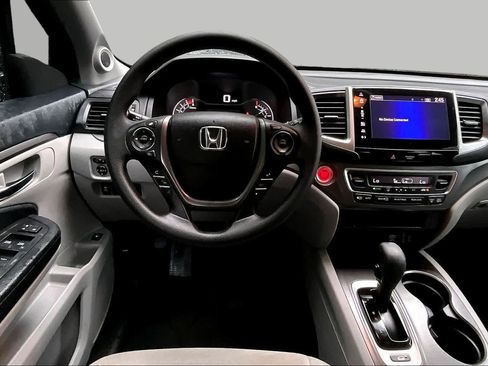 Used 2017 Honda Pilot EX image 6