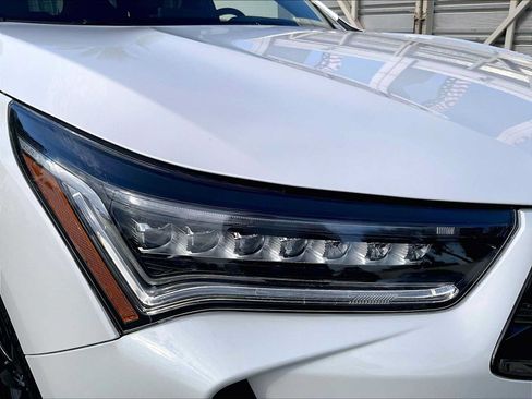 Used 2025 Acura RDX SH-AWD image 30
