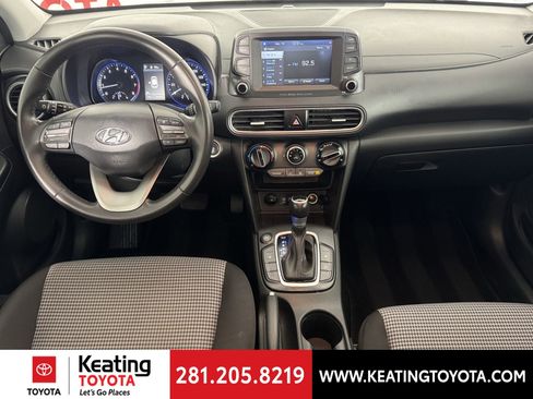 Used 2021 Hyundai Kona SEL Plus w/ Cargo Package image 22