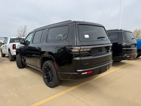 New 2026 Jeep Grand Wagoneer Limited image 10