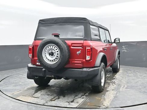 Used 2021 Ford Bronco Base image 28