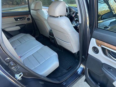 Used 2019 Honda CR-V Touring image 20